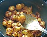 A picture of step 9 of Baby Potato Korma.