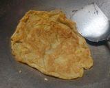 Foto langkah ke 2 dari resep Nasi Goreng Telur Dadar.