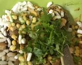 A picture of step 6 of Namkeen ki jhatpat bhel.