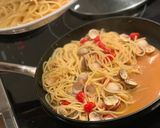 A picture of step 9 of Cockles, mini tomatoes, pasta.