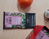 Foto del paso 1 de la receta: Gajos de mandarina al chocolate 🍊 versión saludable 🍫 🥥 antojito 😋