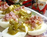 Foto del paso 3 de la receta: Huevos rellenos económicos y muy fáciles 😃