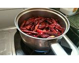 Foto langkah ke 2 dari resep Ayam Masak Habang (ayam bumbu merah).