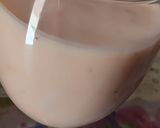A picture of step 3 of Mango & Strawberry Smoothie.