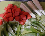Foto del paso 1 de la receta: Pollo con verduras y papas todo al horno👩‍🍳