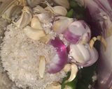 A picture of step 2 of Matar chilka sabzi.