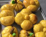 Foto langkah ke 4 dari resep Roti labu (Pumkin Bread).