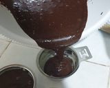 Foto langkah ke 6 dari resep Molten Chocolate Lava.