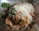 A picture of step 1 of Chicken Kofta.