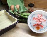 Une image de l'étape 1 de Tarte au Brocciu et aux asperges vertes.