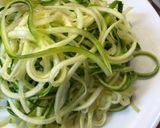 Φωτογραφία βήματος 1 της συνταγής Zoodles με γαρίδες