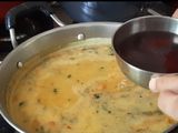 खानदेशी दाल वाटी (खमंग व खुसखुशीत) (dal bati recipe in marathi)