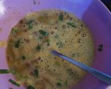 Foto langkah ke 4 dari resep Martabak Telur Kulit Lumpia.