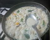 A picture of step 2 of Pasta in white sause.
