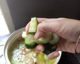 Foto langkah ke 4 dari resep Mamaci Sayur Timun.