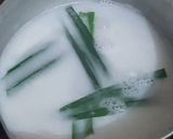 Foto langkah ke 5 dari resep Kolak pisang dan bola ubi ungu.