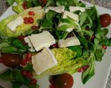 Foto del paso 2 de la receta Ensalada de canónigos con queso de cabra y Granada