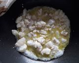 Foto del passaggio 3 della ricetta Tagliolini con rana pescatrice e pesto