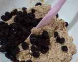 Foto del paso 3 de la receta: Galletas de avena,coco y pasas de uva🌷