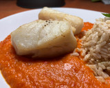 Foto del paso 10 de la receta: Bacalao skrei fresco en salsa de cebolla con tarrina de arroz integral