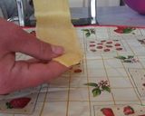 Foto del passaggio 3 della ricetta Chiacchiere