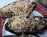 Foto del paso 3 de la receta: Berenjenas rellenas de atún y huevo en microondas