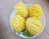 Hình bước làm 1 của món Sinh tố sữa chua dứa