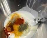 Joghurtos csirke zöldborsós krumplipürével és párolt répával recept fázis 2 fotója
