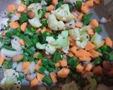 A picture of step 3 of Mix Veg Upma.