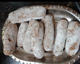 A picture of step 4 of Rajma walnut cigar.