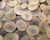 A picture of step 3 of Meat & potato moussaka.