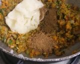 A picture of step 6 of Stuffed vada vegetable Roll.