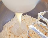 A picture of step 1 of Strawberry Cheese Layer Cake.