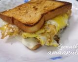 A picture of step 2 of Egg and Cheese Sandwich.