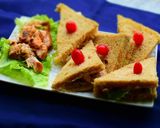 A picture of step 8 of Tex Mex Chilli Sandwich.