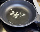 Foto del paso 1 de la receta Garbanzos con calamares en lata