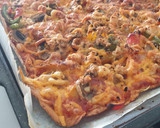 Foto del paso 5 de la receta: Pizza casera de verduras y atún