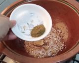A picture of step 4 of Mughlai Aloo Mater.