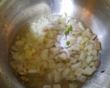 હોટ એન્ડ સોર સૂપ(Hot & Sour Soup Recipe In Gujarati) રેસીપી સ્ટેપ2ફોટો