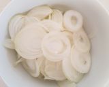 Mustáros-hagymás csirke recept fázis 2 fotója