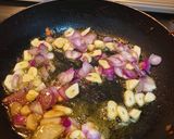 Foto langkah ke 1 dari resep Tumis Daging Saos Tomat dan Wortel.