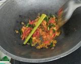 Foto langkah ke 2 dari resep Ikan tongkol suwir sambal pedas manis.