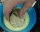 A picture of step 4 of Russian cutlets.