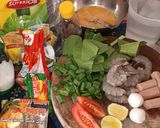Foto langkah ke 1 dari resep Mie kuah tomyam instant.