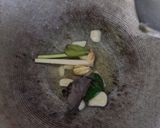 Foto langkah ke 2 dari resep Ayam, Tahu Masak Kecap.