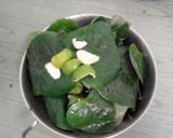Foto langkah ke 1 dari resep Membuat Cincau Hijau.