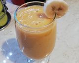 Smoothie☺️ Mandarinos, banános, narancsos, zöldteás🍊🍌🍊! recept fázis 2 fotója