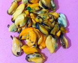 Foto del paso 17 de la receta: Mejillones rellenos de crema de mejillones al vapor