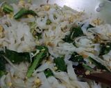 Foto langkah ke 7 dari resep 43. Kwetiau goreng simple.
