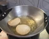 A picture of step 2 of Pani puri.